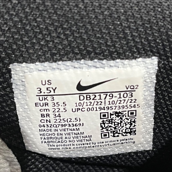 Nike Dunks “Pandas” leather high tops, youth 3.5 - Picture 2 of 8